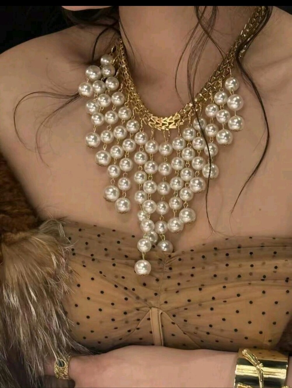 BRAND NEW ** Gold Pearl Fringe Statement Necklace
